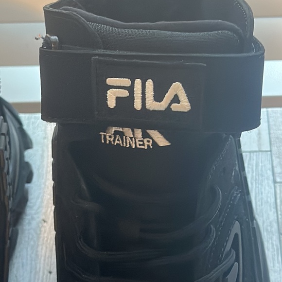 Fila  YAK Trainer Hiking Boots Men Sz 11.5 Black NEW (No Box) - Picture 3 of 13